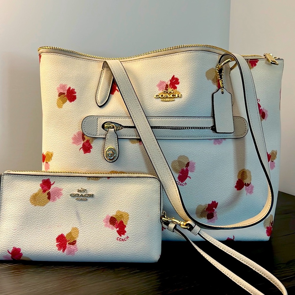 Beautiful Coach bag and wallet